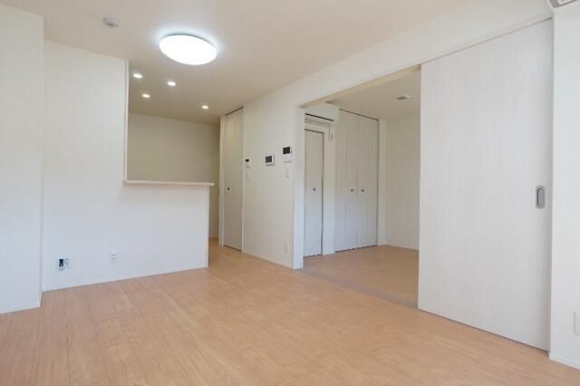 �y���̑��ݔ��z�@