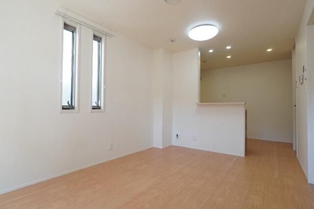 �y���̑������E�X�y�[�X�z�@