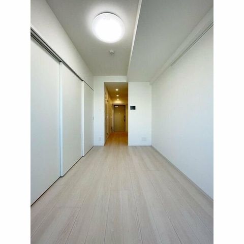 �y�����E���r���O�z�@