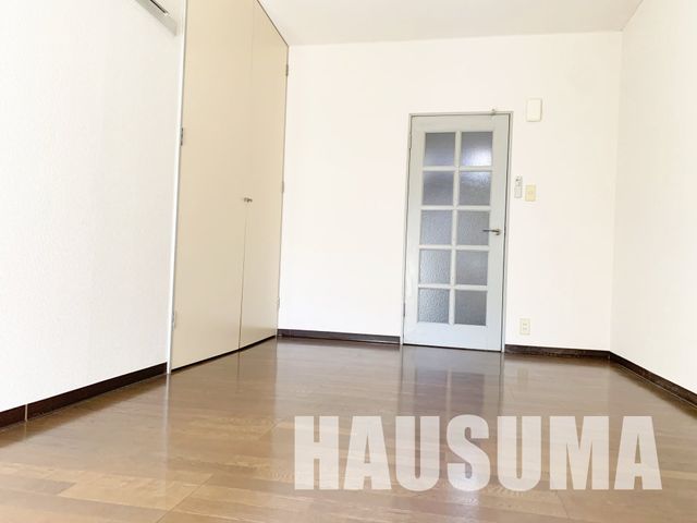 �y�����E���r���O�z�@���r���O/����