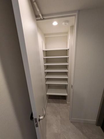 �y���ցz�@