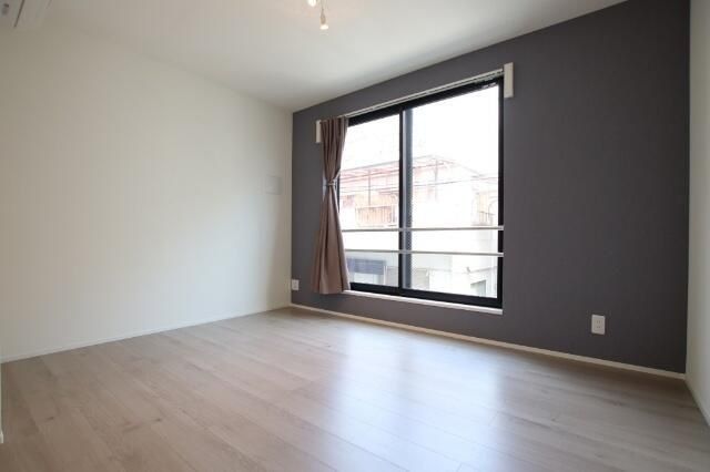 �y���ԁE���r���O�z�@