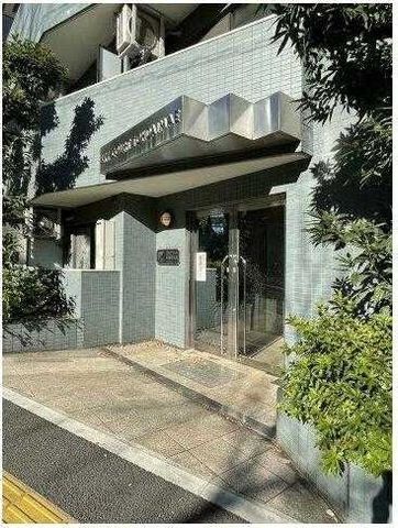 �y�G���g�����X�z�@