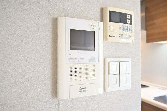 �y���̑��ݔ��z�@