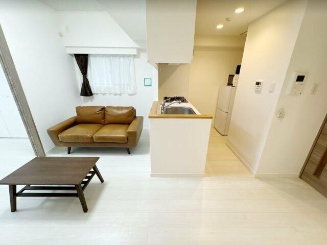 �y���ԁE���r���O�z�@