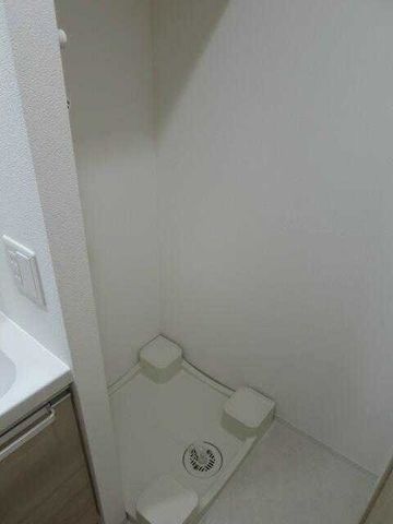 �y���̑��ݔ��z�@
