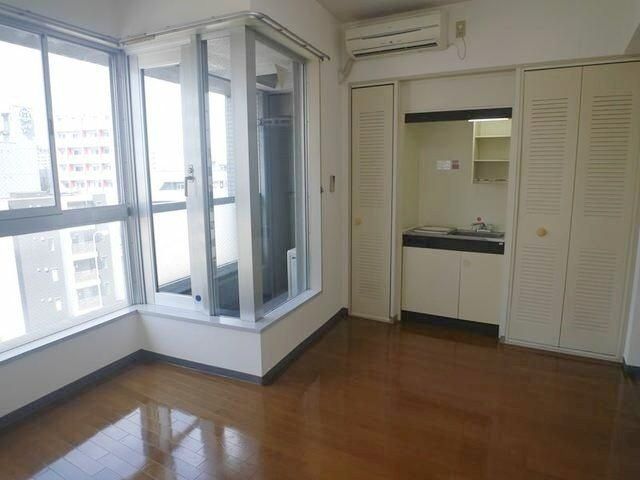 �y���ԁE���r���O�z�@