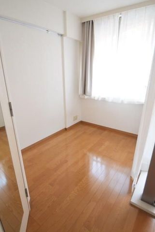 �y���ԁE���r���O�z�@