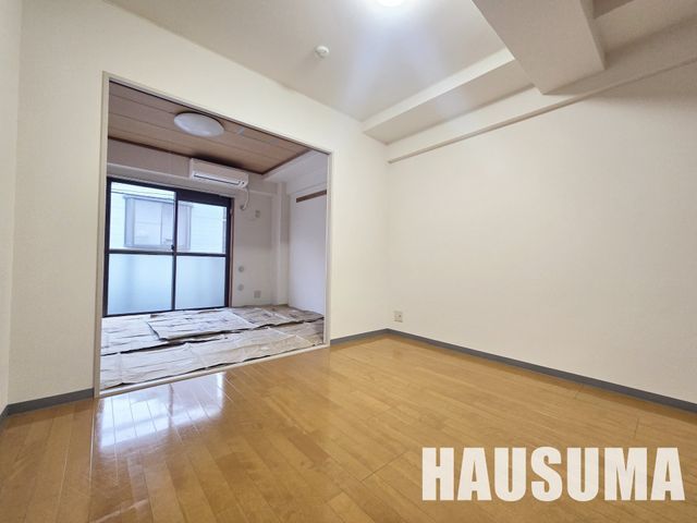 �y���ԁE���r���O�z�@���r���O/����