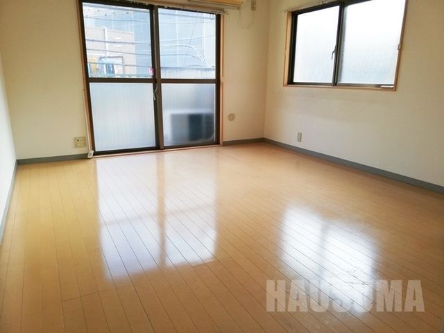 �y���ԁE���r���O�z�@����