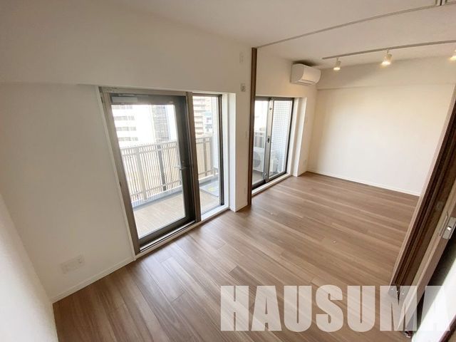 �y���ԁE���r���O�z�@