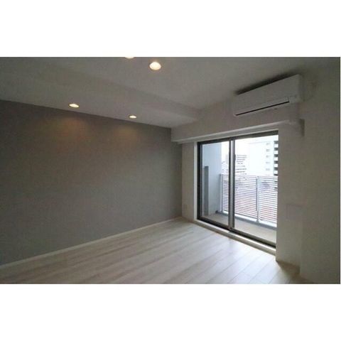 �y���ԁE���r���O�z�@