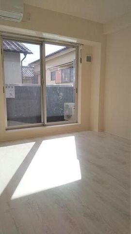 �y�o���R�j�[�z�@