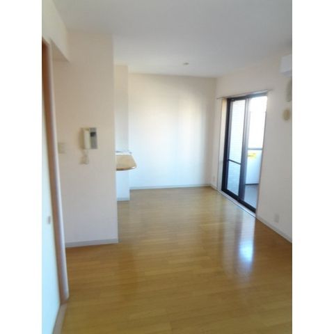 �y���ԁE���r���O�z�@