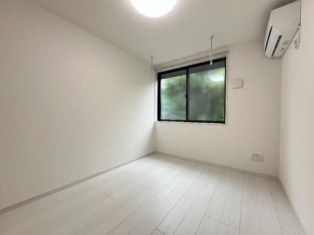 �y���ԁE���r���O�z�@