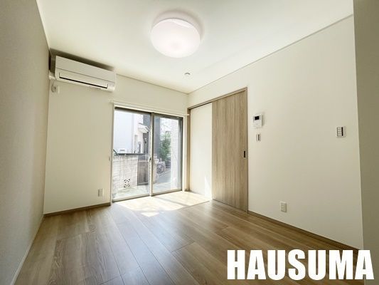 �y���̑������E�X�y�[�X�z�@���r���O/����