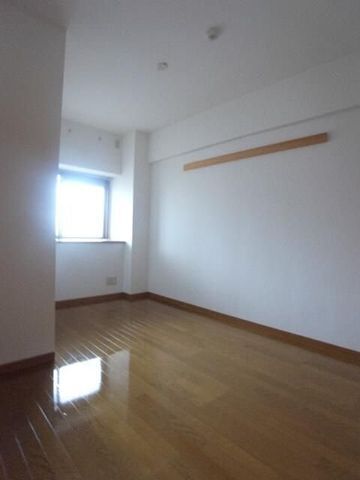 �y���ԁE���r���O�z�@