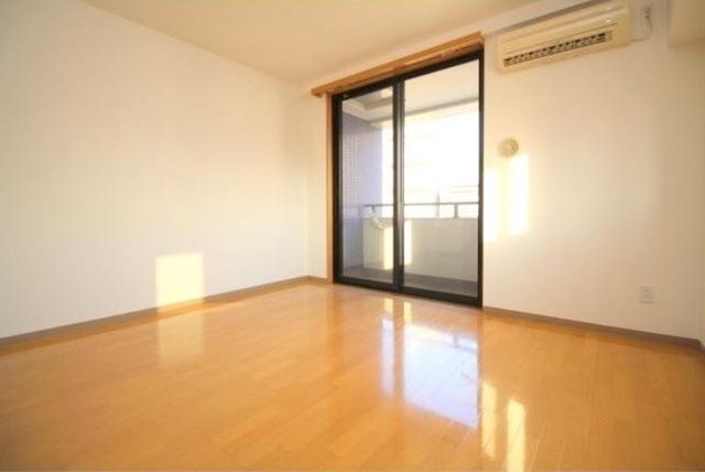 �y���ԁE���r���O�z�@����