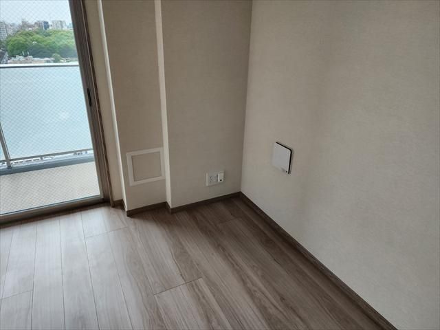 �y���ԁE���r���O�z�@