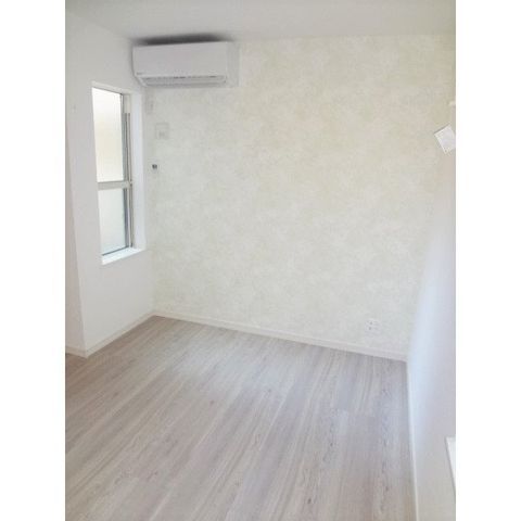 �y���ԁE���r���O�z�@