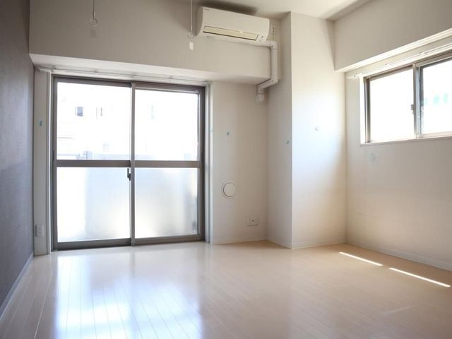 �y���ԁE���r���O�z�@