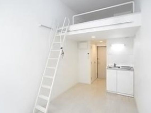 �y���ԁE���r���O�z�@����