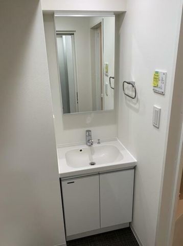 �y���ʏ��z�@�Ɨ����ʑ�