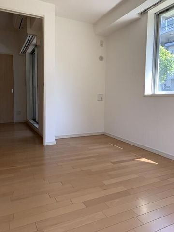 �y���̑������E�X�y�[�X�z�@