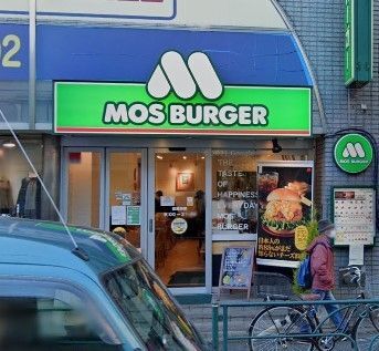 �y���Ӂz�@���X�o�[�K�[��ʖؓX �k��2���B 100m