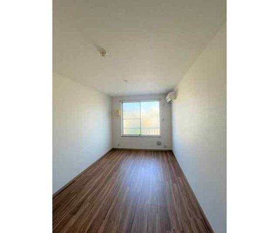 �y���ԁE���r���O�z�@