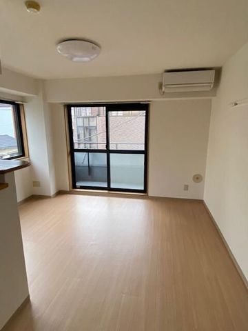 �y���ԁE���r���O�z�@