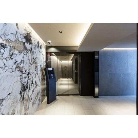 �y�G���g�����X�z�@