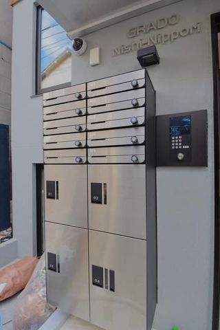 �y�G���g�����X�z�@