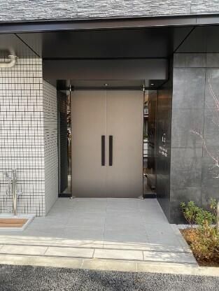 �y�G���g�����X�z�@