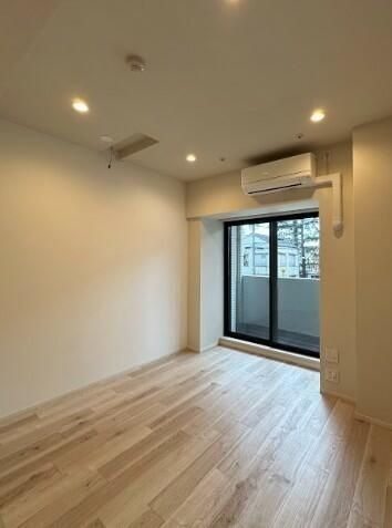 �y���ԁE���r���O�z�@