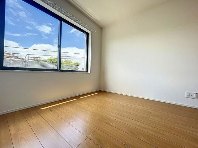 �y���ԁE���r���O�z�@