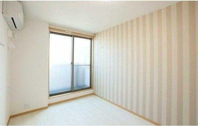 �y���ԁE���r���O�z�@