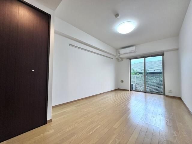 �y���ԁE���r���O�z�@