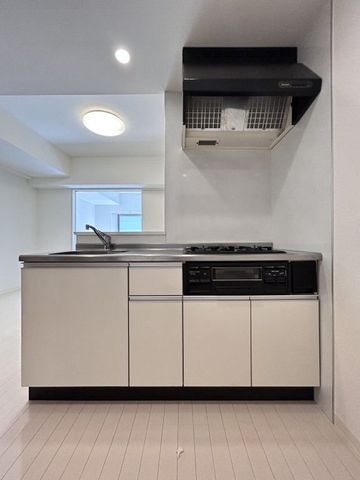 �y�L�b�`���z�@