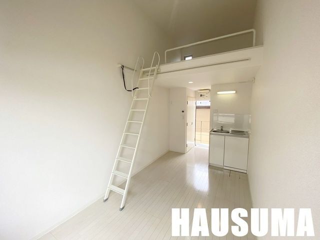 �y���ԁE���r���O�z�@