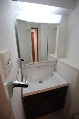 �y���ʏ��z�@