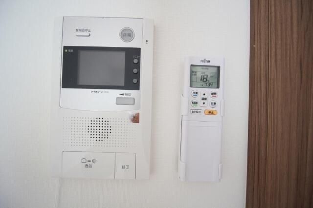 �y���̑��ݔ��z�@