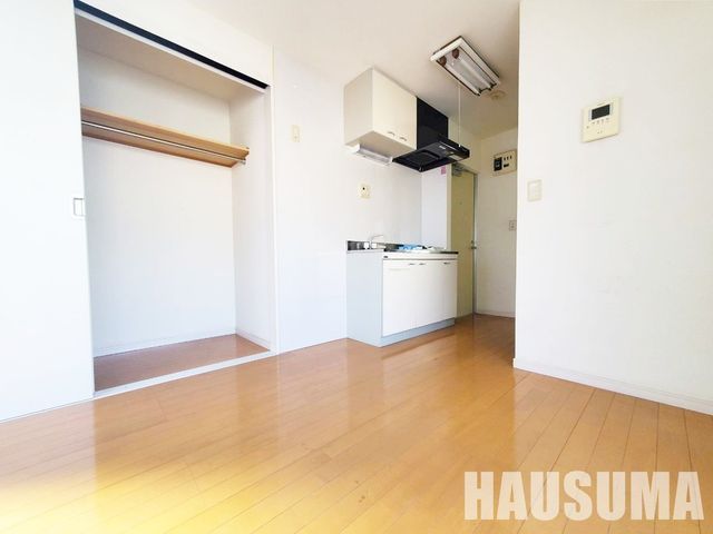 �y���ԁE���r���O�z�@