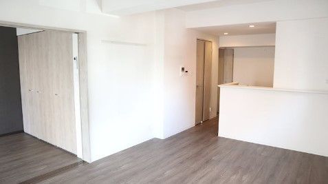 �y���ԁE���r���O�z�@