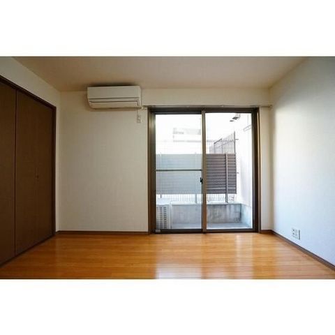 �y���ԁE���r���O�z�@