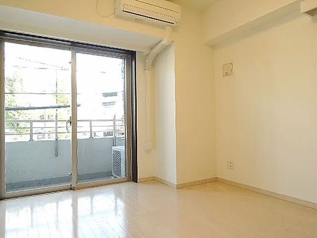 �y���ԁE���r���O�z�@