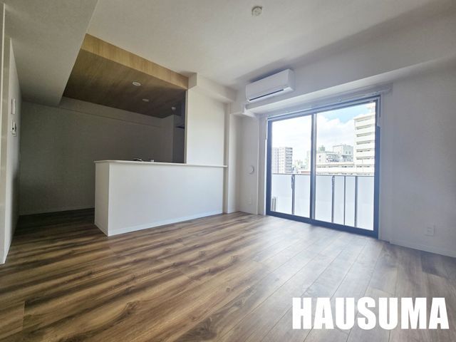 �y�G���g�����X�z�@