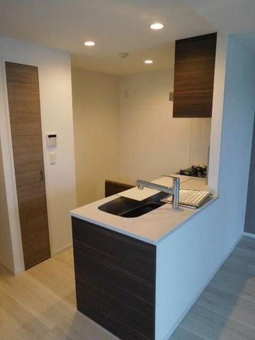 �y�L�b�`���z�@