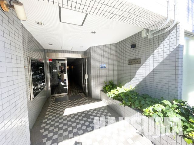 �y�G���g�����X�z�@�G���g�����X