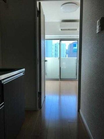 �y���ԁE���r���O�z�@